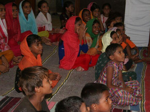Kasur_kids.jpg Kasur_kids.jpg