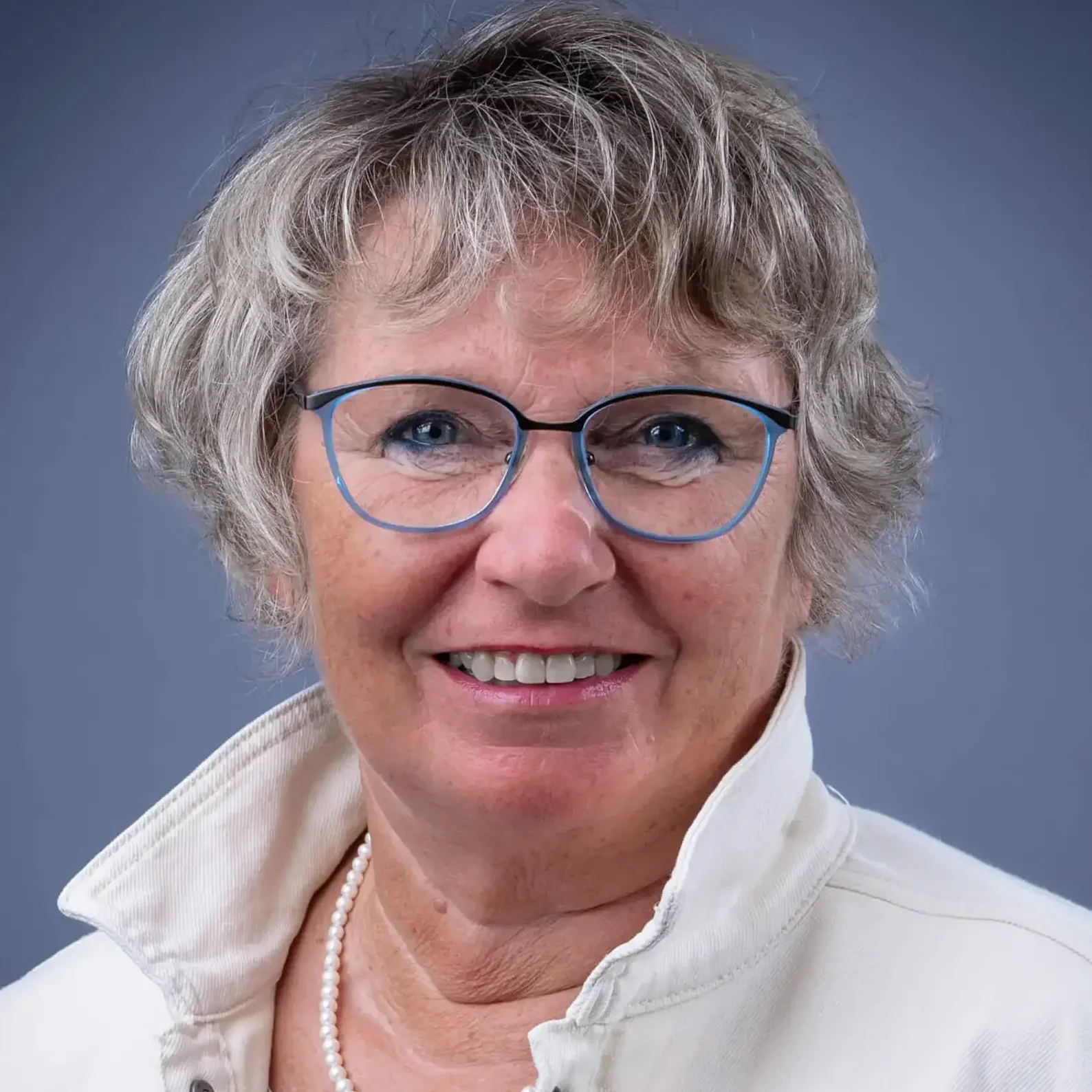 Esther Schneider Esther Schneider